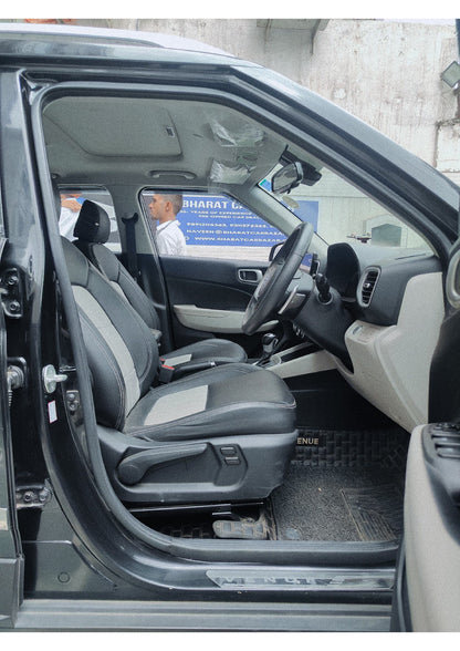 12,000 KMS HYUNDAI VENUE SX 1.0 TURBO DCT AUTOMATIC SUNROOF PETROL (2025)
