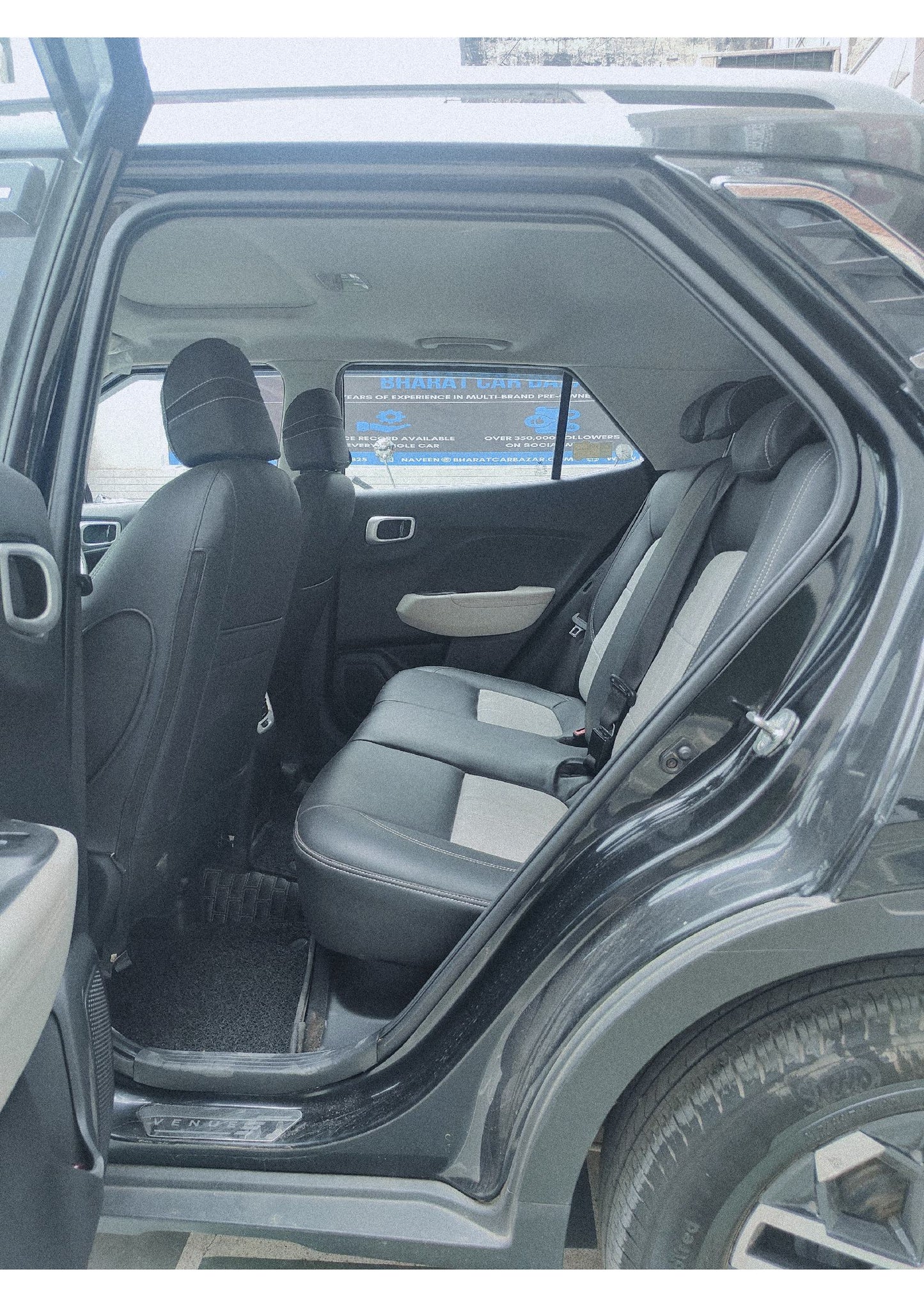 12,000 KMS HYUNDAI VENUE SX 1.0 TURBO DCT AUTOMATIC SUNROOF PETROL (2025)